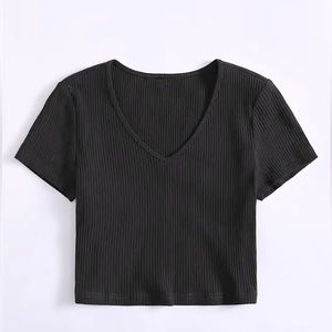 NWOT Black V-Neck Crop Top